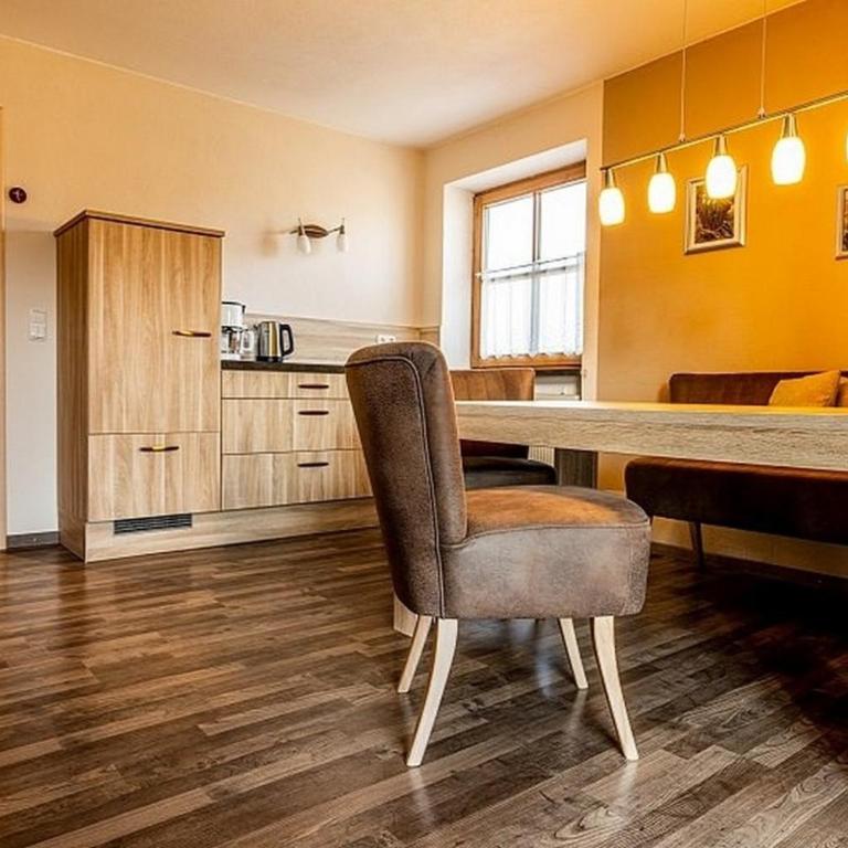 Ferienwohnung Breitenberg , Landhaus Linde, Seeg-Enzenstetten im Allgäu, mit Königscard - Apartment - 2