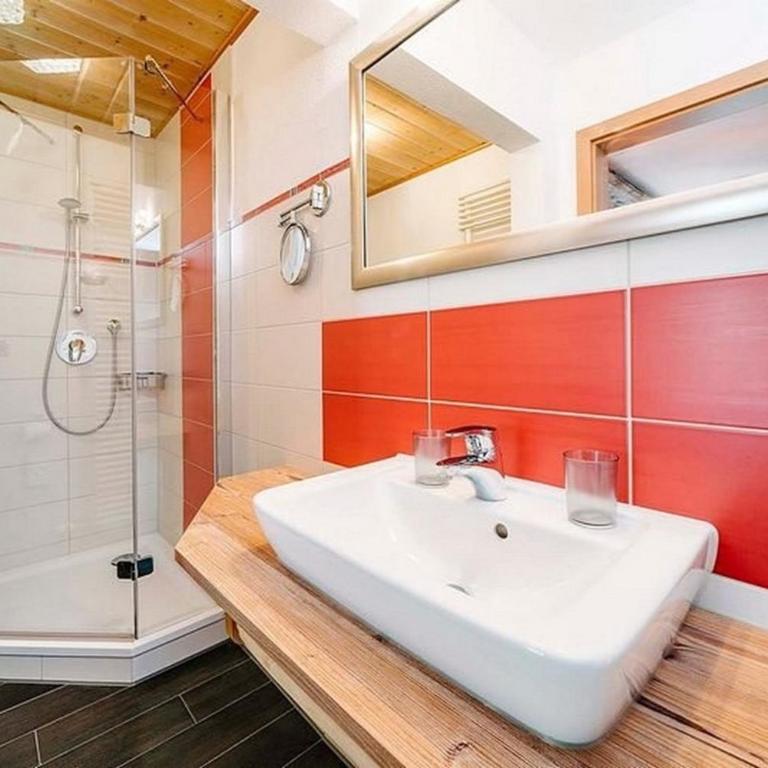 Ferienwohnung Aggenstein , Landhaus Linde, Seeg-Enzenstetten im Allgäu, mit Königscard - Apartment - 6