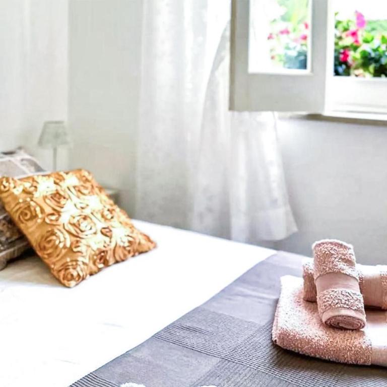 Cozy Home In S Maria Del Focallo With Wifi - Maison de Vacances 3 Chambres - 6