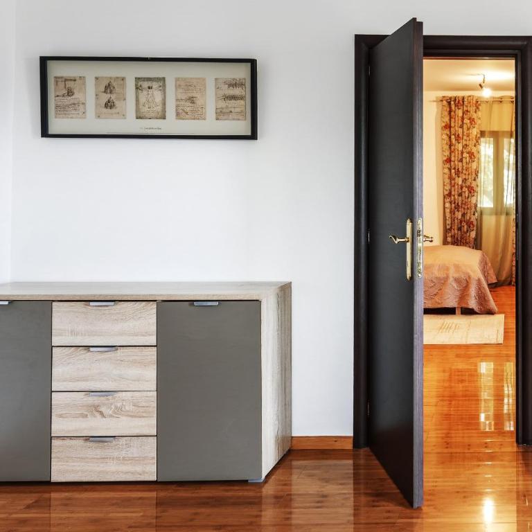 Paradise Garden Villa - Three-Bedroom Apartment - 23