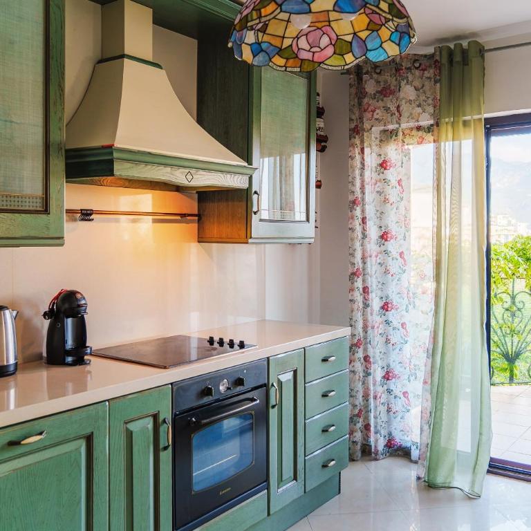 Paradise Garden Villa - Three-Bedroom Apartment - 27