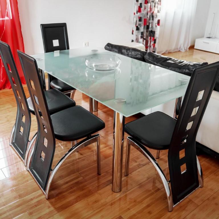 Paradise Garden Villa - Three-Bedroom Apartment - 29