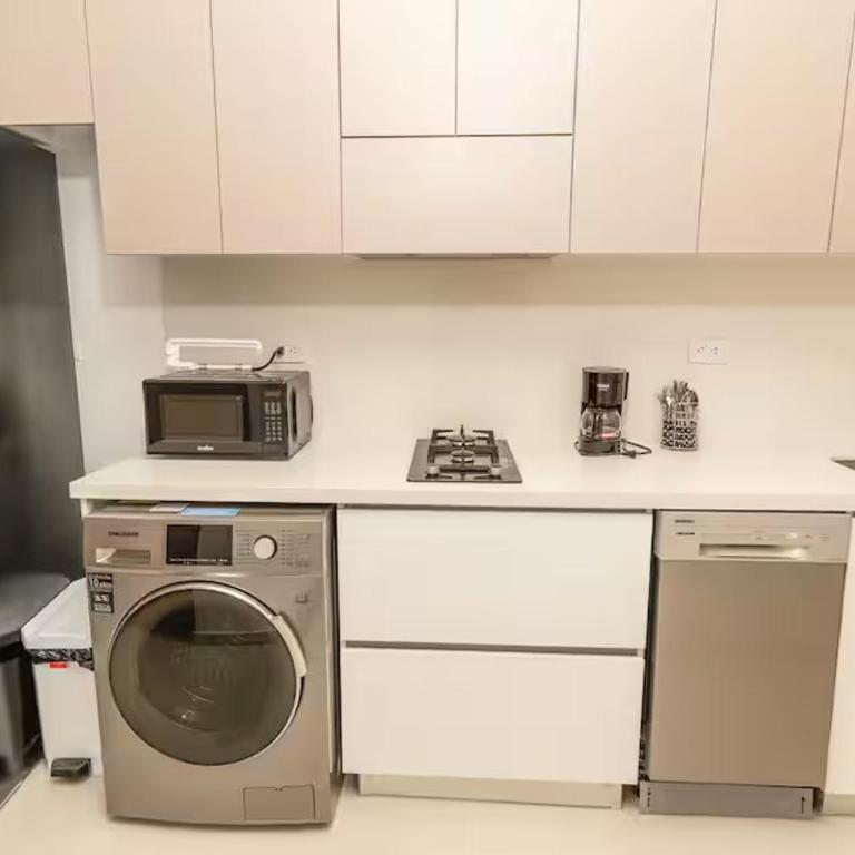 Amplia Suite Moderna con balcón cerca al mar - Apartamento de 1 dormitorio - 6