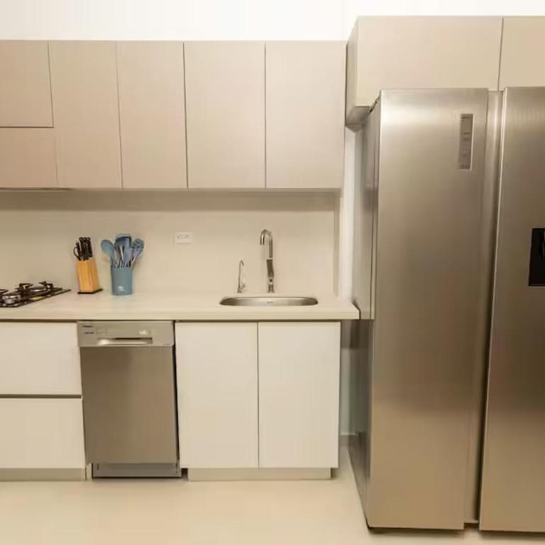 Exclusiva suite moderna con balcón cerca al mar - One-Bedroom Apartment - 11
