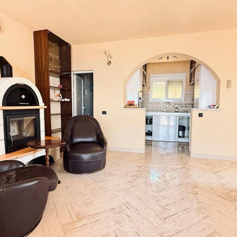 First Line Panoramic Sea View Villa - Dobra Voda - Villa - 5