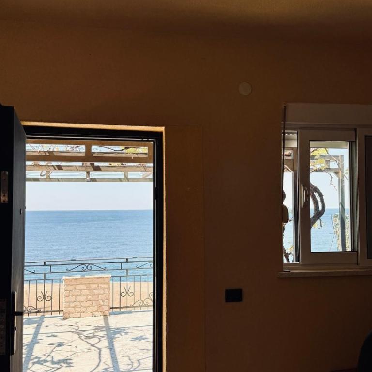 First Line Panoramic Sea View Villa - Dobra Voda - Villa - 7
