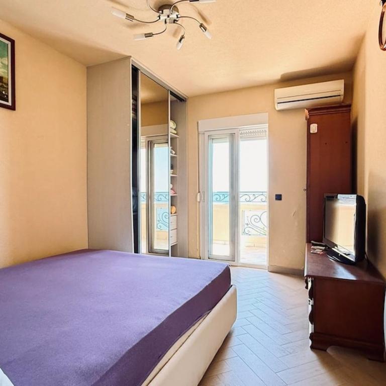 First Line Panoramic Sea View Villa - Dobra Voda - Villa - 20