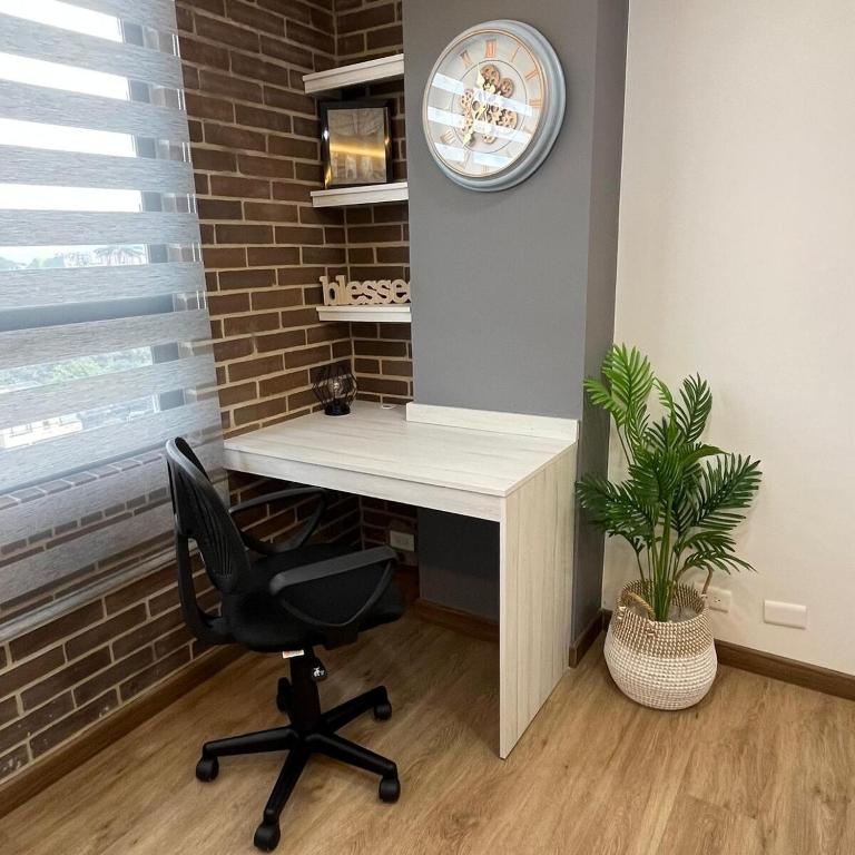 Ideal stay near the airport with parking & WiFi - Apartamento de 1 dormitorio - 20