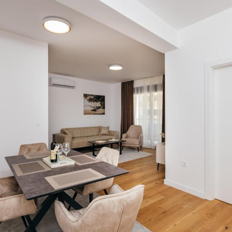 Lux apartments Bar - Two-Bedroom Apartment - 22