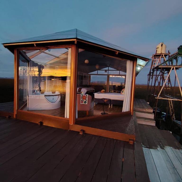 Titicaca Magical Lodge Peru - Suite Superior con cama extragrande - 11