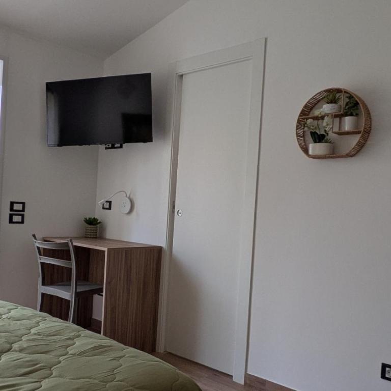 AURA MARINA - Guest House Fiumicino - Camera Matrimoniale con Bagno Privato - 7