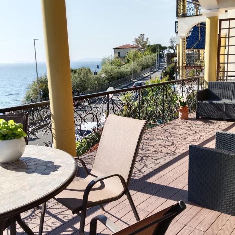 White Stylish Apartment 4 - Casa con 1 Camera da Letto - 4