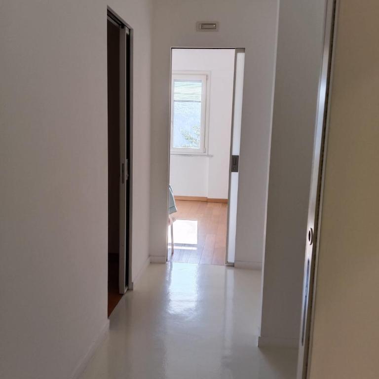 White Stylish Apartment 4 - Casa con 1 Camera da Letto - 9