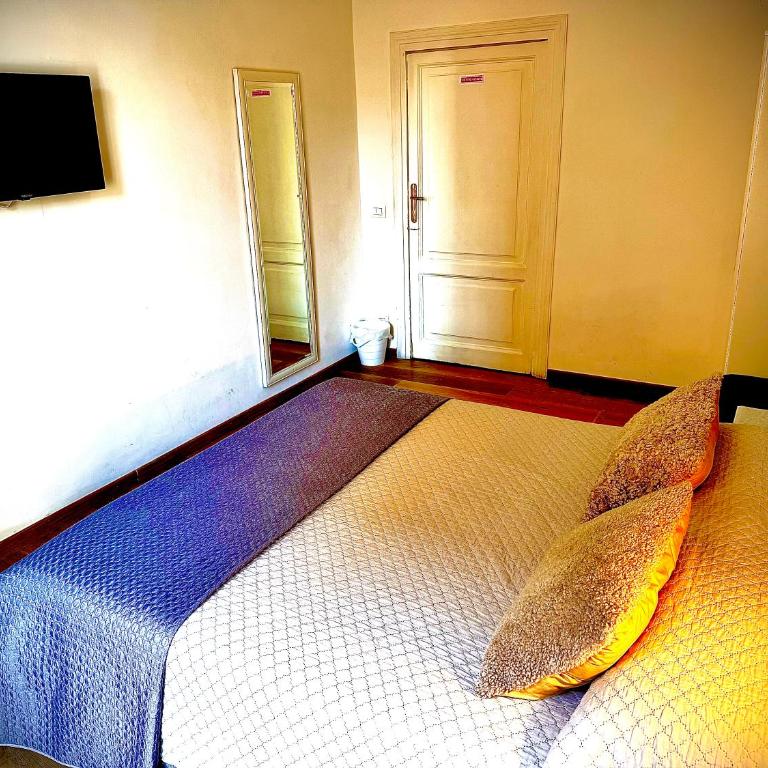 TrastevereHome - Camera Matrimoniale con Bagno Privato Esterno - 6