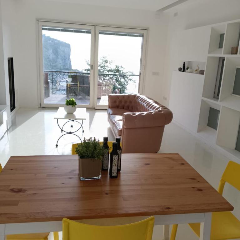 White Stylish Apartment 4 - Casa con 1 Camera da Letto - 35