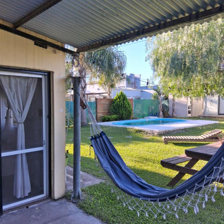 DPTO EL QUINCHO a 4 kilómetros del centro-pileta y parrilla - Apartamento de 1 dormitorio - 7