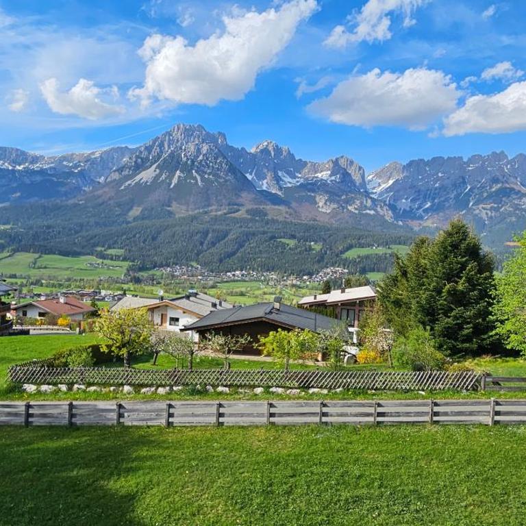 Frühstückspension Schönblick - Apartment mit 2 Schlafzimmern und Bergblick - 1