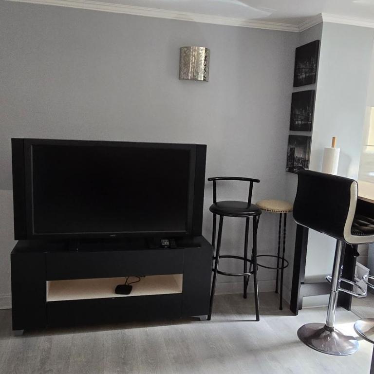 Beau studio meublé 2min du Moulin Rouge - One-Bedroom Apartment - 4