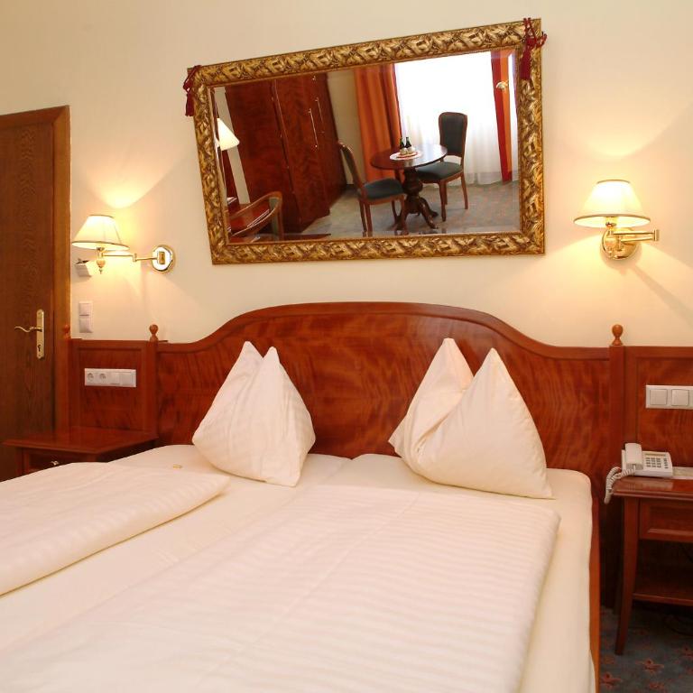 Altstadt Hotel Mosser Villach mit Parkplatz - Doppelzimmer mit Whirlpool - 14
