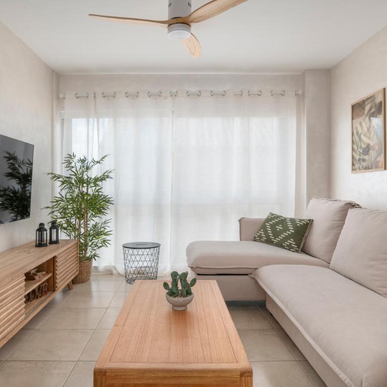 Primera línea playa Conil - Luminoso y elegante - Apartamento de 2 dormitorios - 3