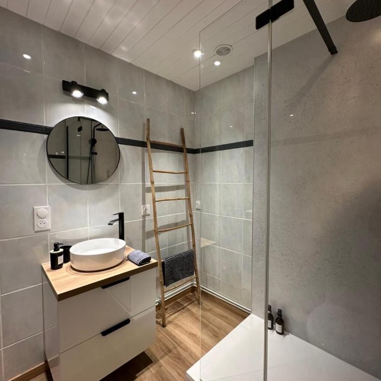 Superbe appartement en rez-de-jardin avec vue mer - Appartement - Vue sur Mer - 9