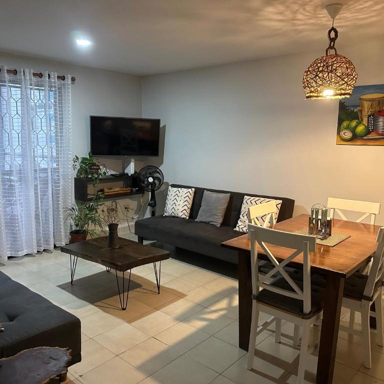 Edificio Portofino - Two-Bedroom Apartment - 12