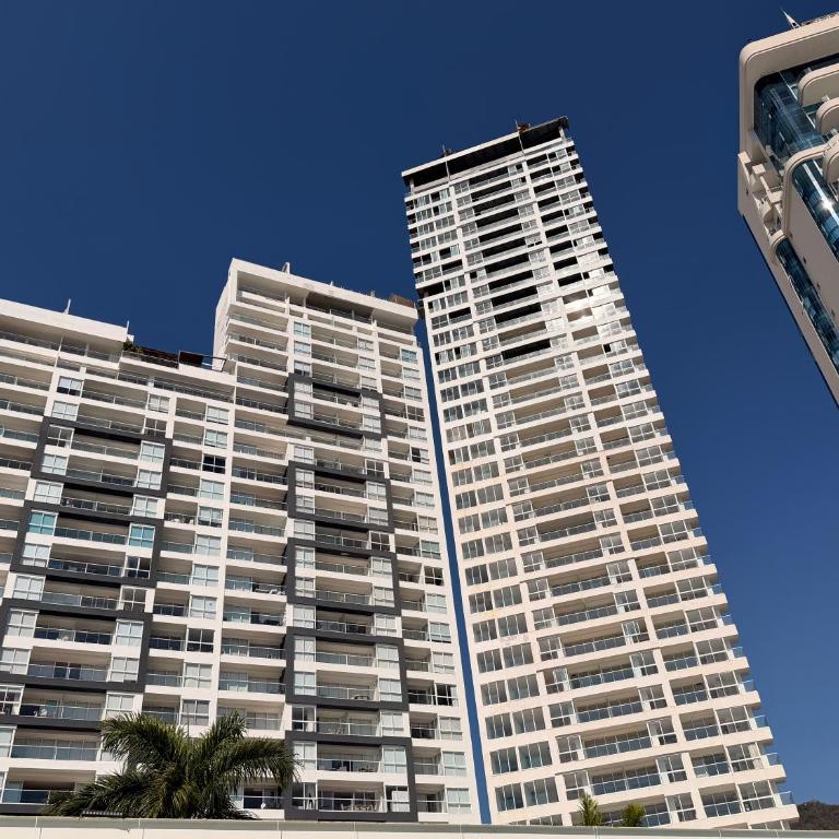 Comodidad y exclusividad en Acapulco Le Club - Apartamento Premier de 4 dormitorios - 2