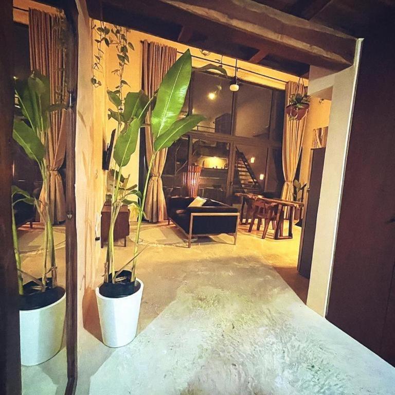 Boho 2 Bedroom Loft with Rooftop access with hot tub - Apartamento de 2 dormitorios - 5