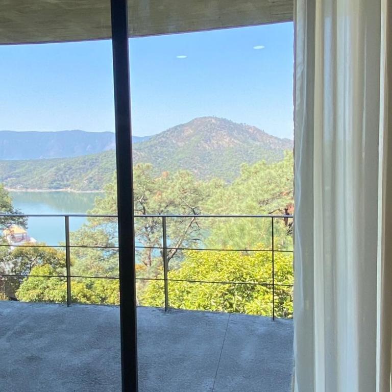 Modern Boutique Loft with Lake View - Studio mit Seeblick - 23