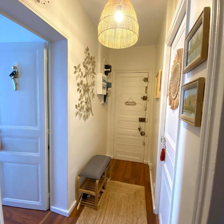 Charming Parisian cocoon with piano - Appartement - 12
