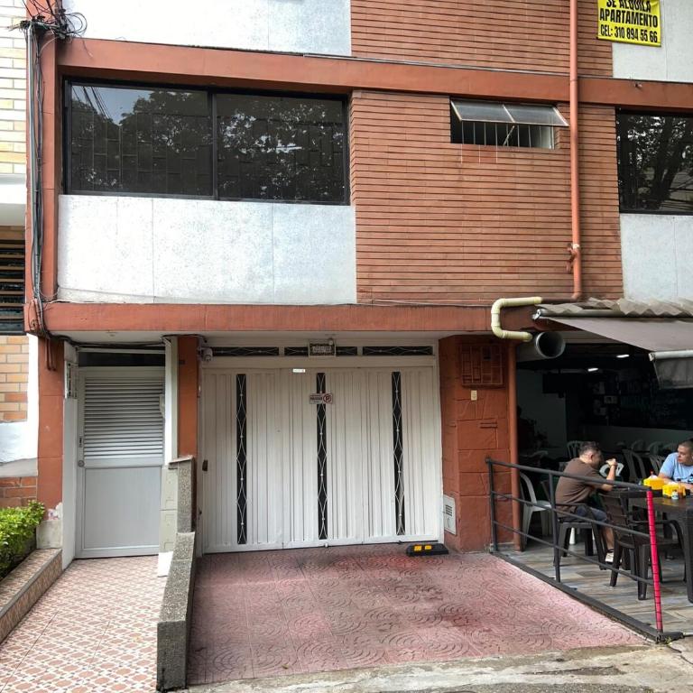 Hermoso apartamento Laureles - Apartamento de 2 dormitorios - 4