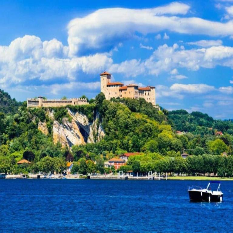 Spacious Apartment near Lake Maggiore - One-Bedroom Apartment - 26