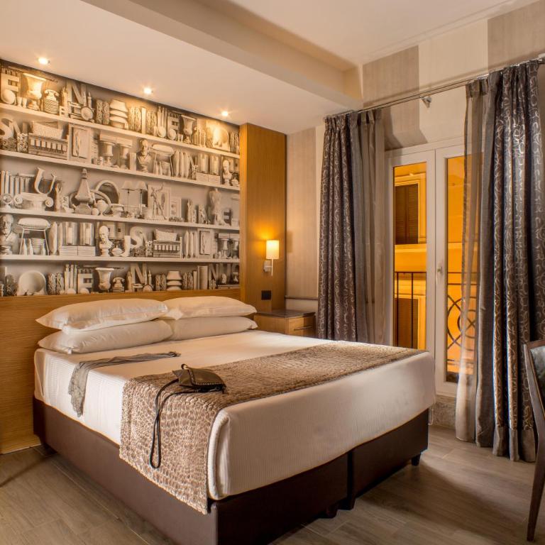 Hotel Royal Court - Deluxe Double Room with Balcony - Dependence - 1
