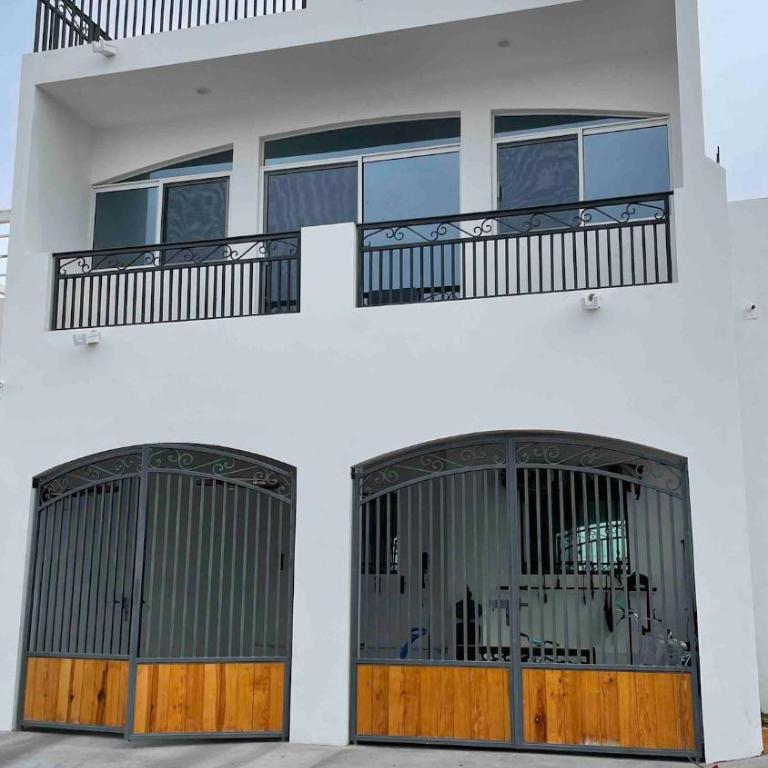Family home with ocean views in gated community - Three-Bedroom House - 7