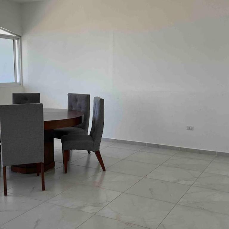Family home with ocean views in gated community - Three-Bedroom House - 18