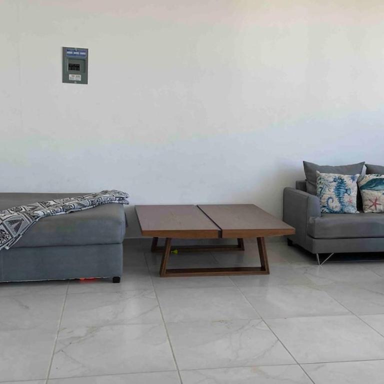 Family home with ocean views in gated community - Three-Bedroom House - 19