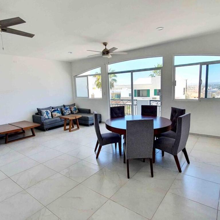 Family home with ocean views in gated community - Three-Bedroom House - 29