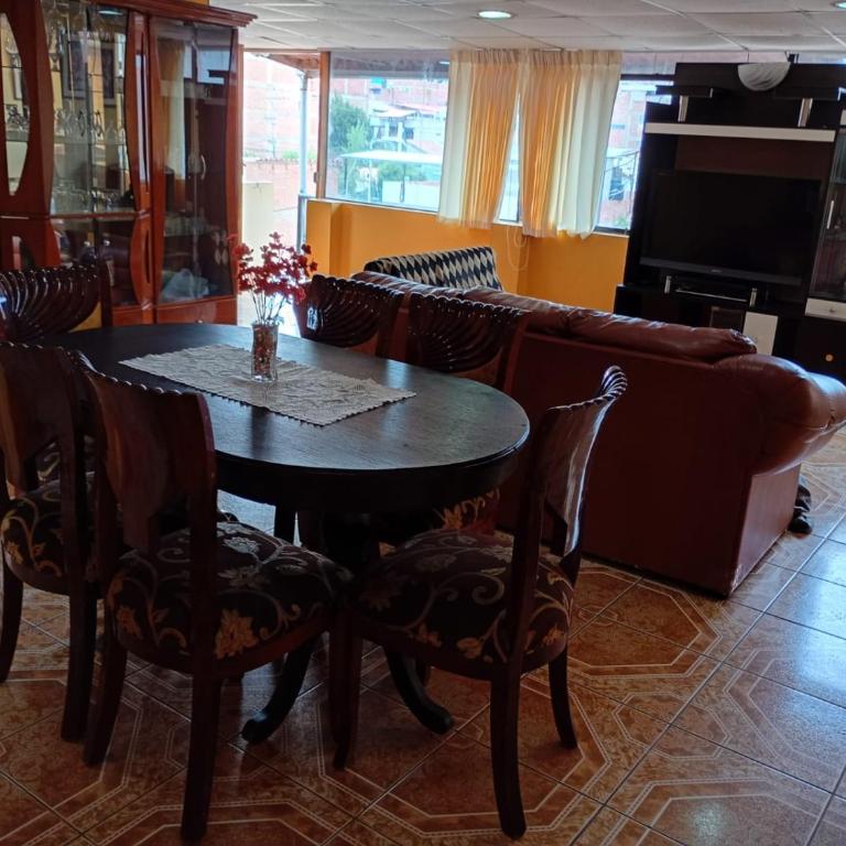Kat's House - One-Bedroom Apartment - 7