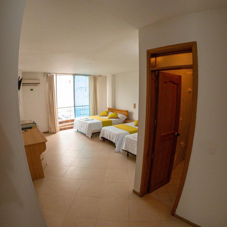 Hotel BENNY Los Leones Melgar - Habitación cuádruple - 2