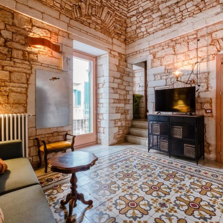 3-Level Stone Home with Rooftop Terrace in Martina Franca Historic Center, 2 Min from Cathedral - Casa con 1 Camera da Letto - 91