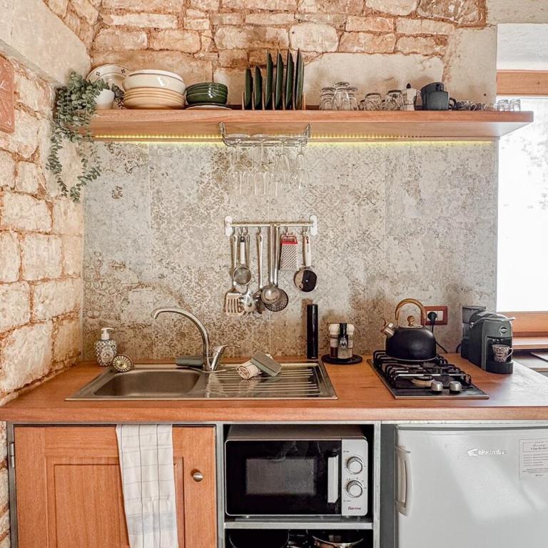 3-Level Stone Home with Rooftop Terrace in Martina Franca Historic Center, 2 Min from Cathedral - Casa con 1 Camera da Letto - 78