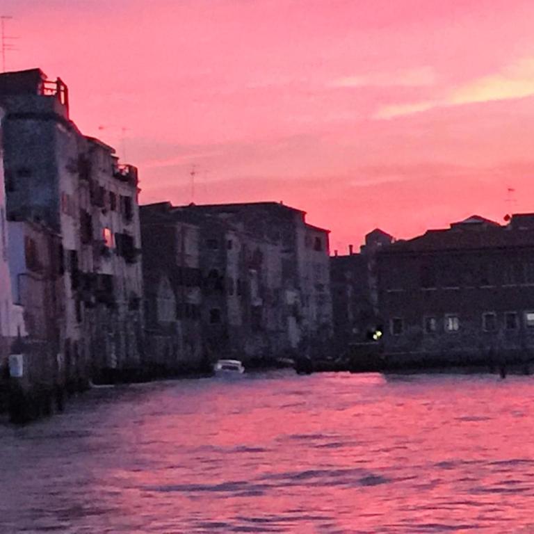 Harry's Canal View - Camera King con Vista Mare e Bagno in Comune - 27