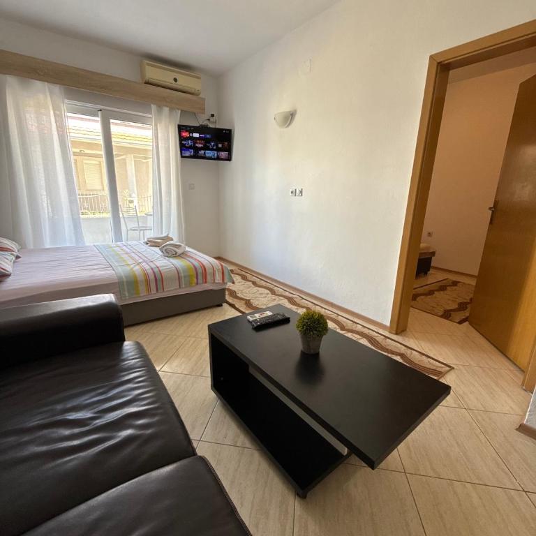 Ajan Apartments - Deluks Dvokrevetna Soba sa Bračnim Krevetom - 4