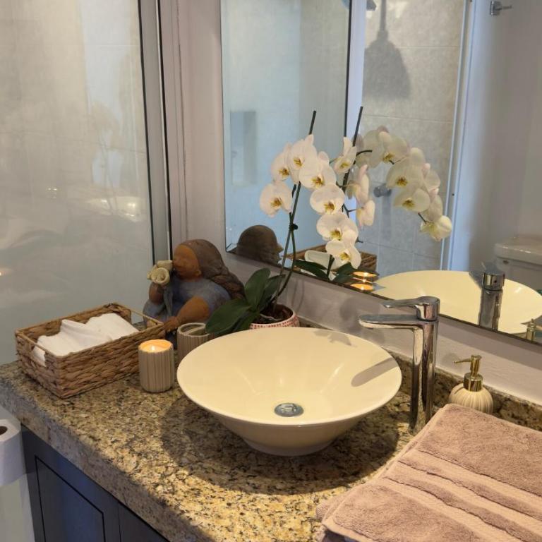 2 KingB Suite Marina Stay - Airport & Beach Walk - Two-Bedroom Apartment - 10