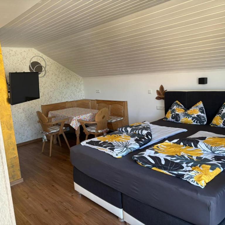 Appartementhaus Silke - Apartment mit Balkon - 1