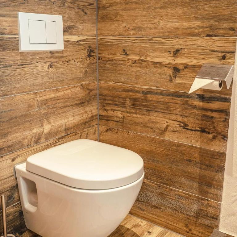 Rustic Hut Salzburg near Ski Slopes - Ferienhaus mit 3 Schlafzimmern - 8