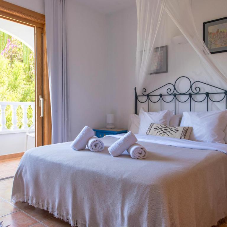 'Bohemian Pearl' - artsy oasis in the North of Ibiza - Villa - 38
