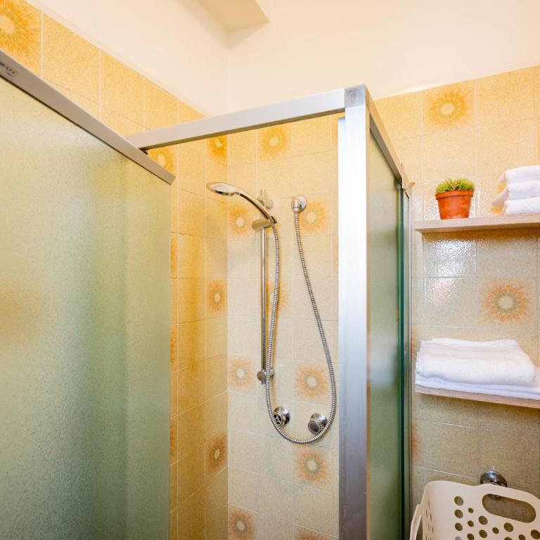Top Floor Apartment Solari & Navigli - Appartamento con 2 Camere da Letto - 65