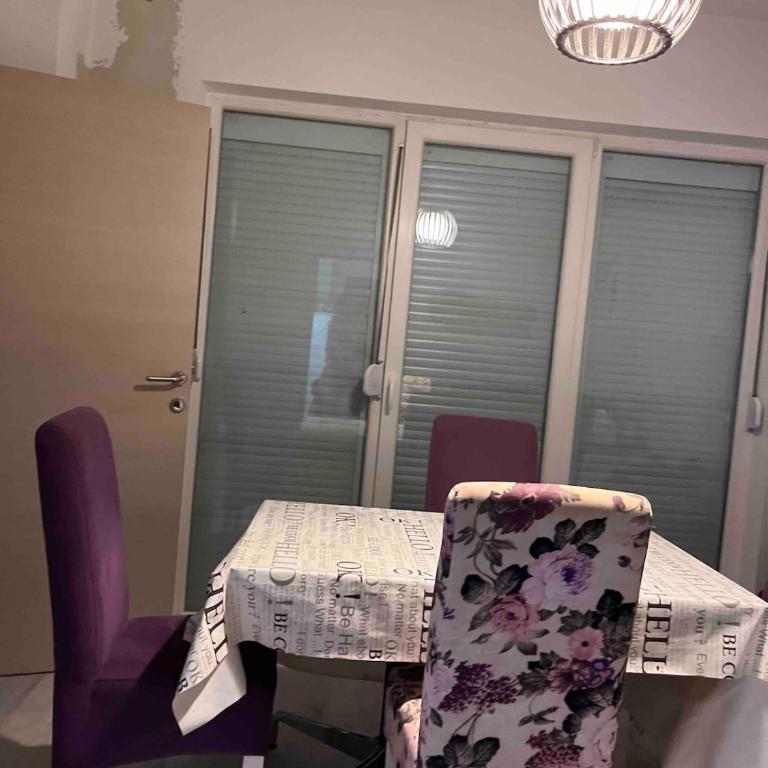 Cela kuća za Arsenal Fest - Apartment - 1