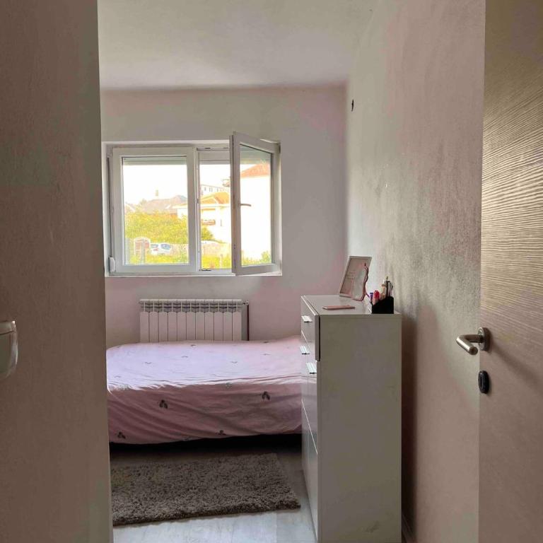Cela kuća za Arsenal Fest - Apartment - 9